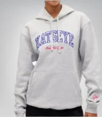 Gap Katseye hoodie with classic logo – streetwear style