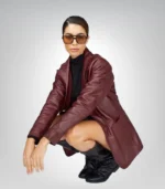 Elegant vintage red leather blazer – burgundy 90s fashion look